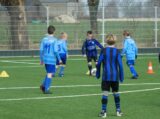 S.K.N.W.K. JO10-1 - FC De Westhoek '20 JO10-2 (competitie) seizoen 2021-2022 (voorjaar - 4e fase)) (22/145)